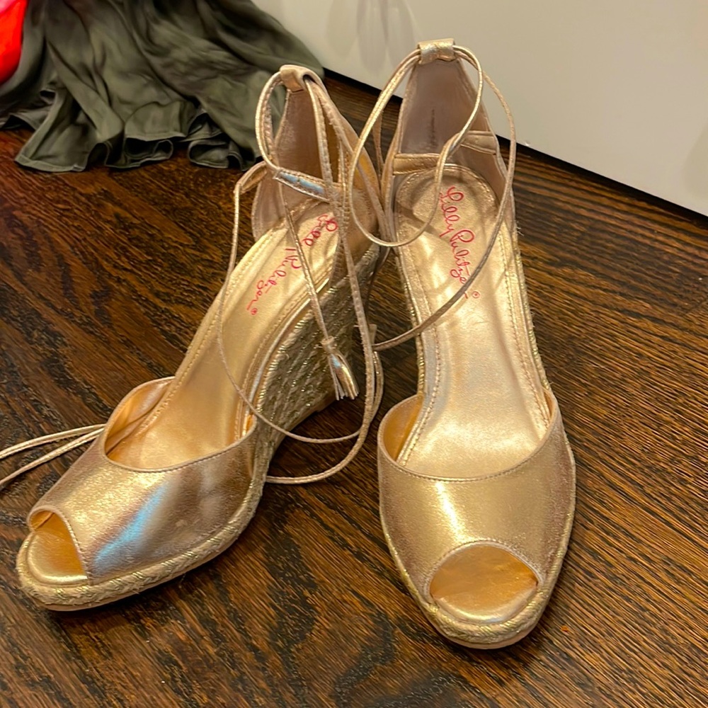 Lilly Pulitzer metallic espadrille wedges 6.5